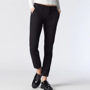 MAVI IVY IN BLACK MID RISE SLIM CARGO PANTS (28)